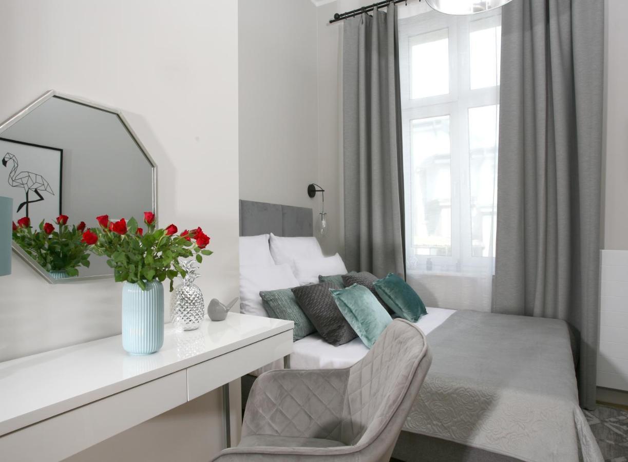 Gem Apartment By Castle Krakkó Kültér fotó